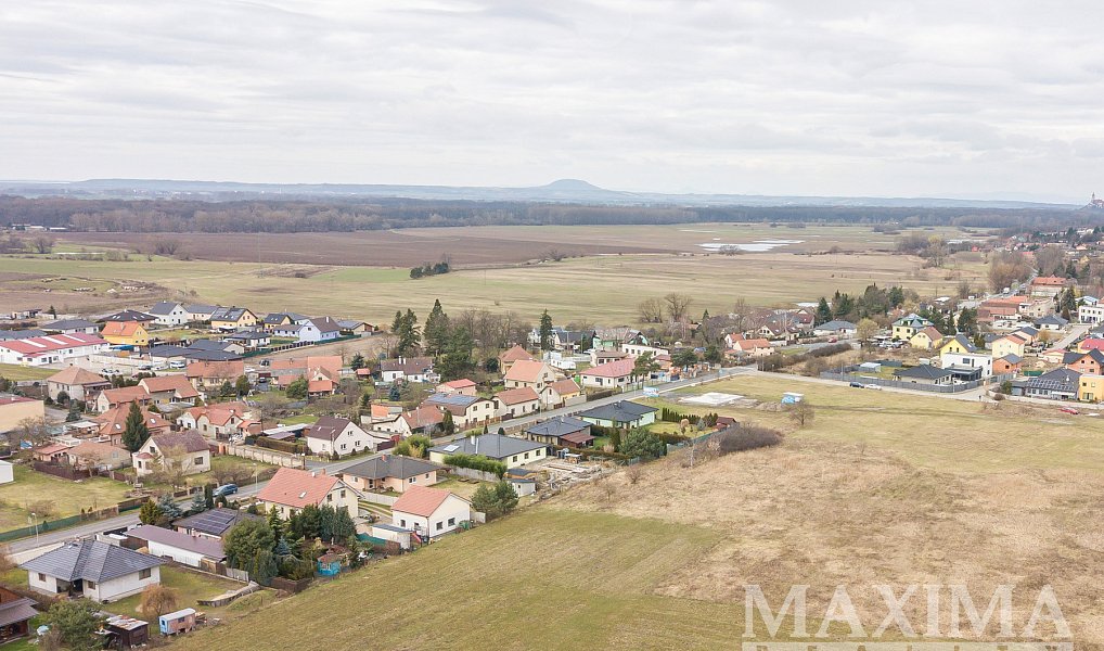 Prodej stavebního pozemku 836 m², Kly – náhled fotky 10
