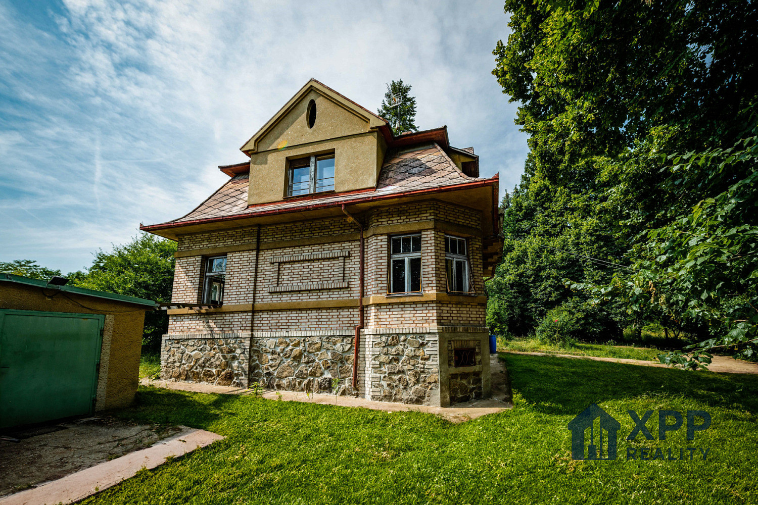 Prodej domu 121 m² s pozemkem 565 m²