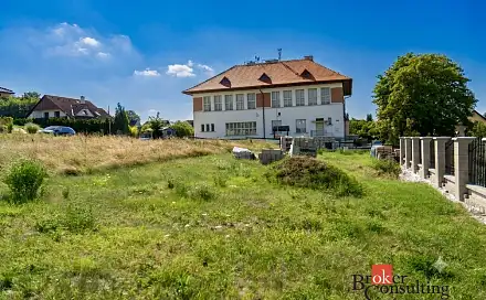 Prodej stavebního pozemku 881 m², Nádražní, Březno, okres Chomutov