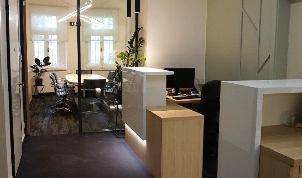 Prodej kanceláře 98 m², Praha – náhled fotky 2