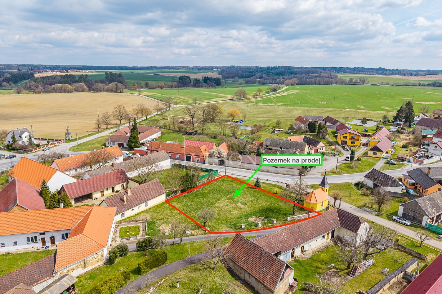 Prodej stavebního pozemku 1 200 m²