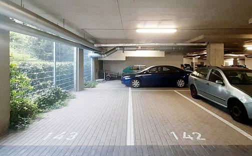 Exkluzivně pronájem garážového stání, Britská čtvrť, Praha 5 - Stodůlky, Svitákova, Praha 5 - Stodůlky