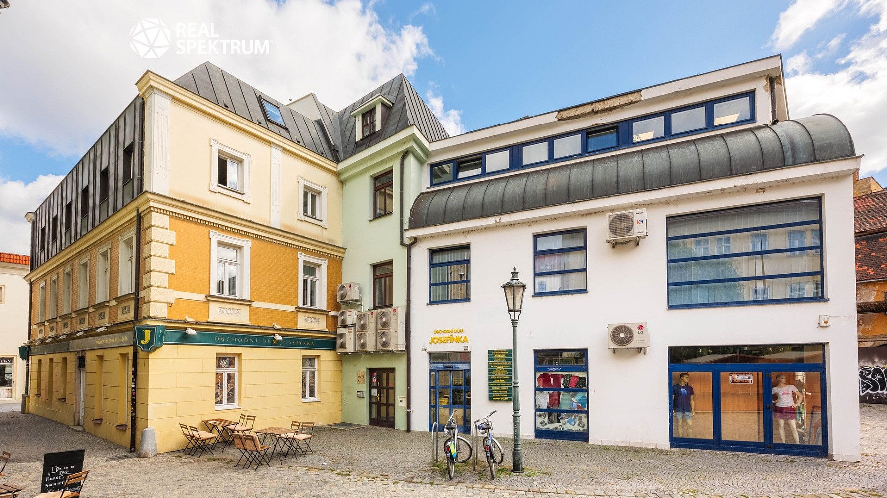 Prodej nájemního domu, činžáku 915 m² – fotografie 3