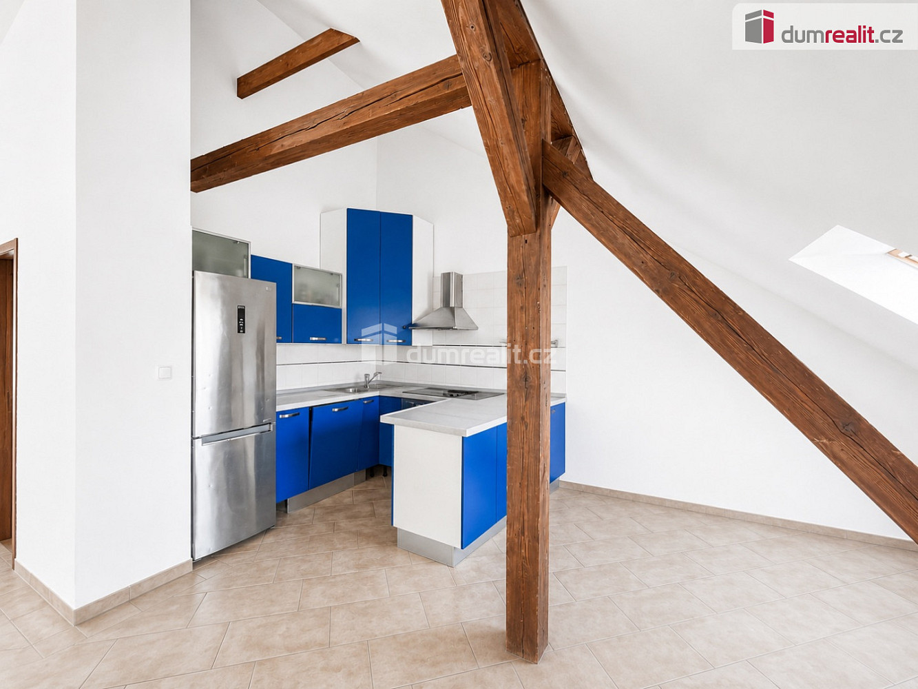 Pronájem bytu 1+kk 99 m² — photo 4