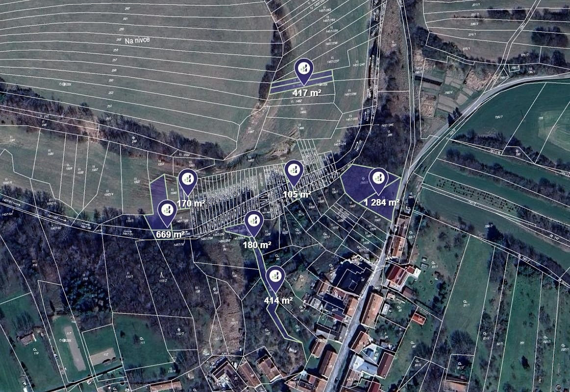 Prodej pole 7 994 m²