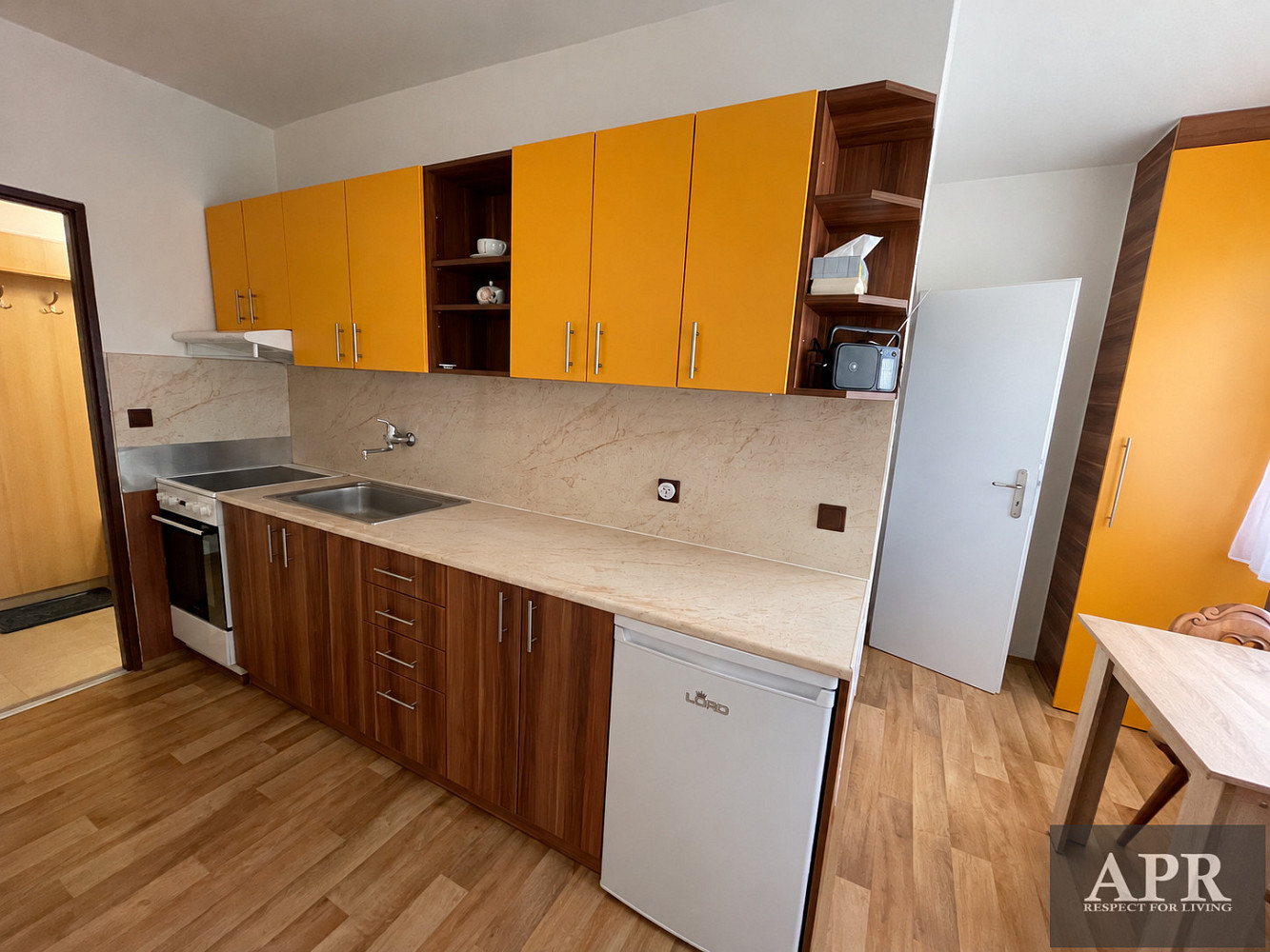 Pronájem bytu 2+1 60 m² – fotografie 2