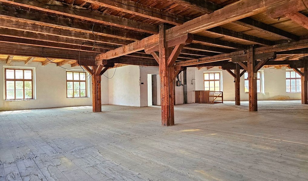 Prodej skladovacích prostor 2 000 m², Žatec – náhled fotky 14