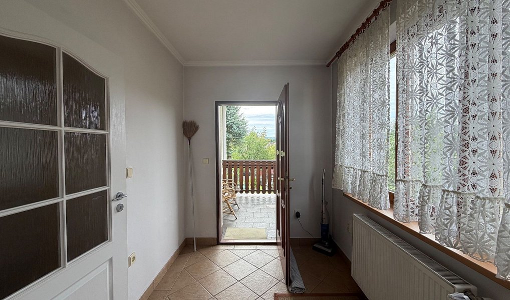 Pronájem bytu 2+1 86 m², Rožnov pod Radhoštěm – náhled fotky 12