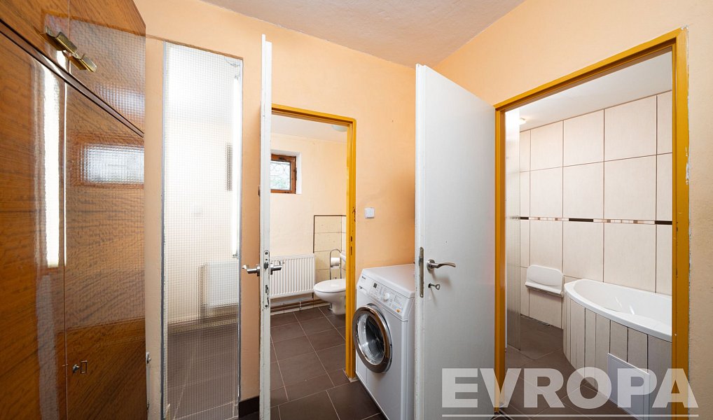 Prodej domu 200 m² s pozemkem 359 m², Vrchlabí – náhled fotky 11