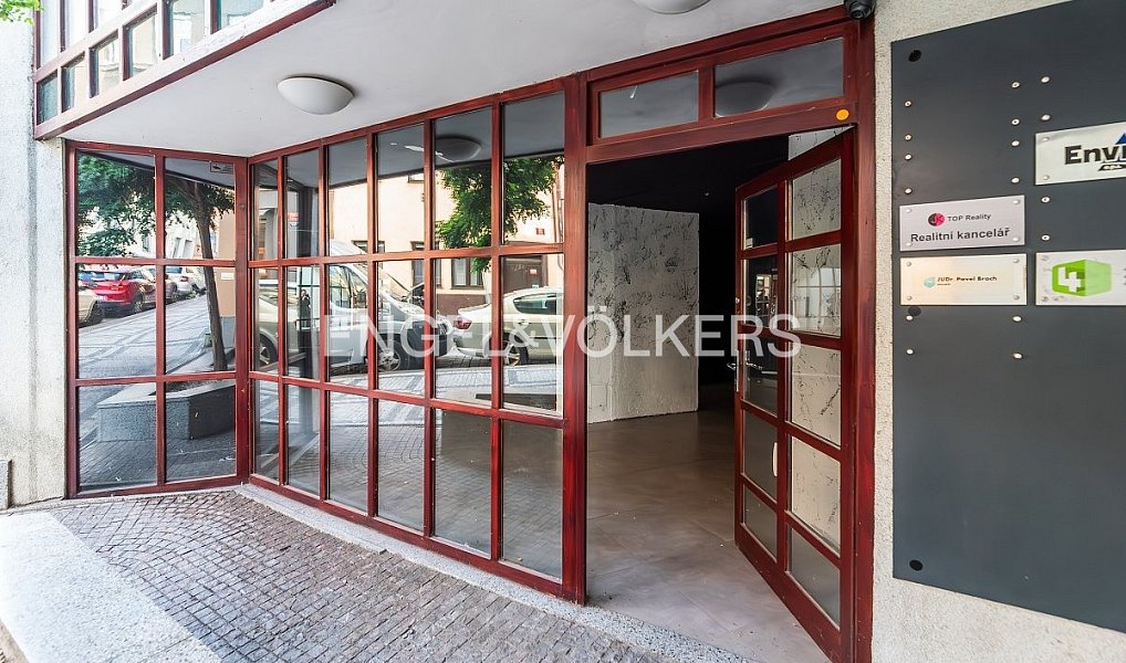 Pronájem obchodních prostor 57 m², Praha – náhled fotky 2