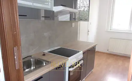 Pronájem bytu 2+1 70 m², Americká, Teplice