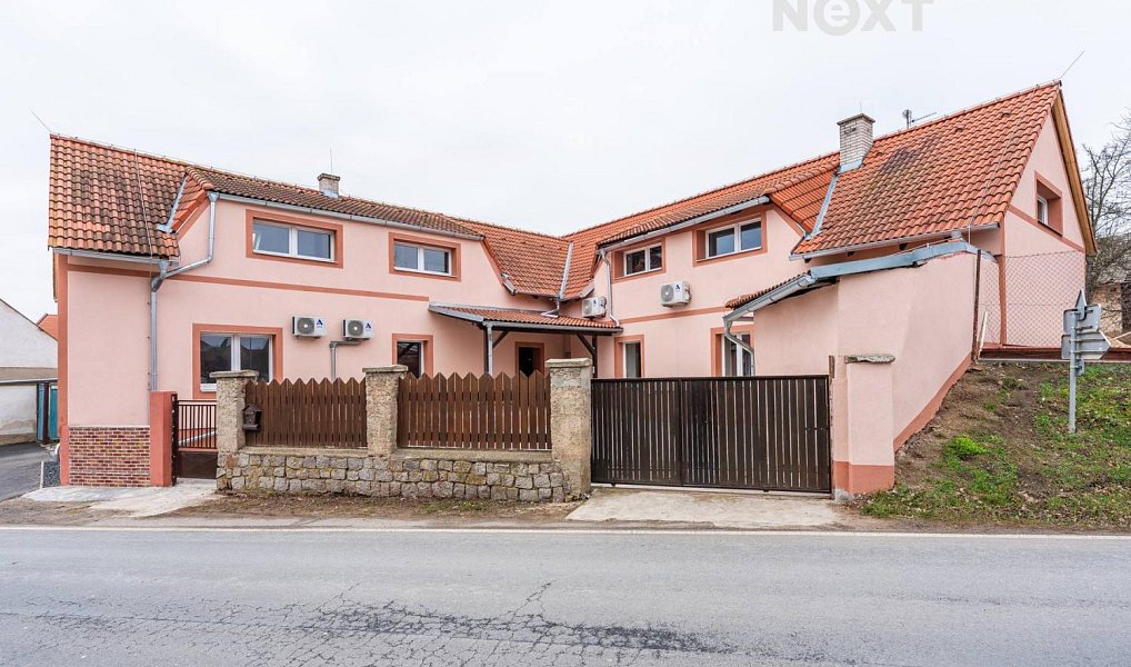 Prodej domu 251 m² s pozemkem 311 m², Tismice – náhled fotky 2