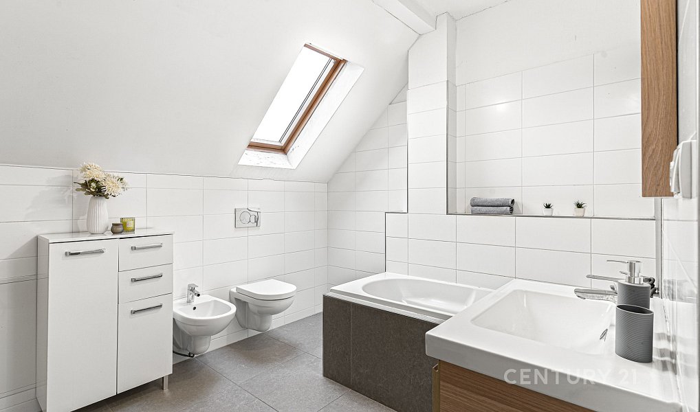 Prodej domu 100 m² s pozemkem 225 m², Praha – náhled fotky 8