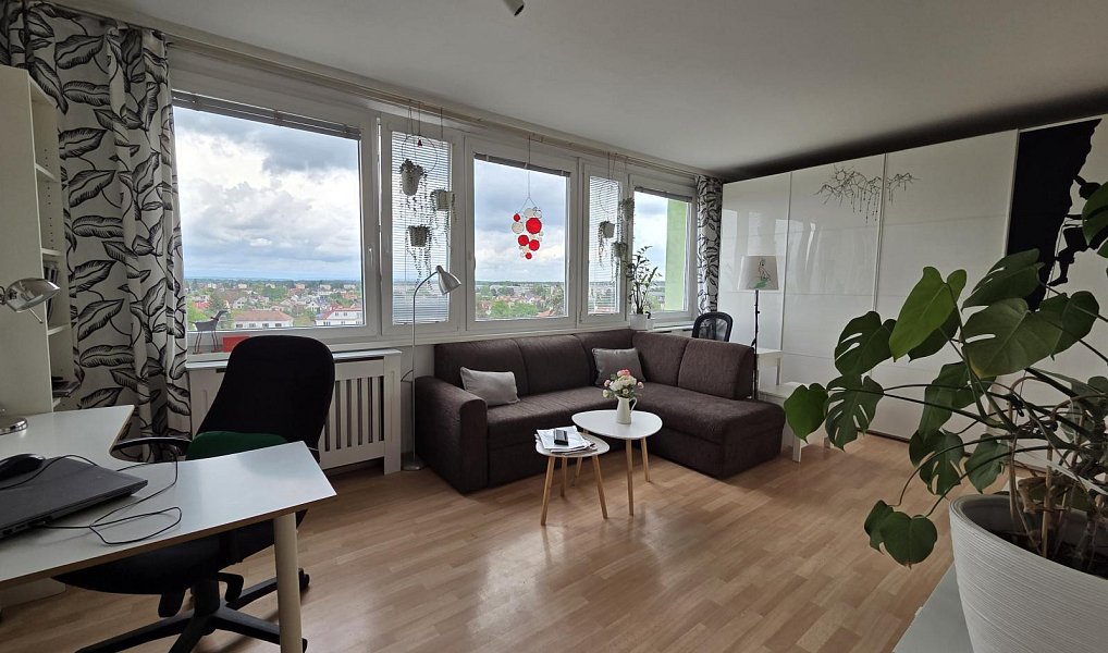 Prodej bytu 3+1 72 m², Hradec Králové – náhled fotky 3