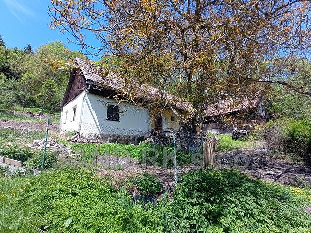 Prodej domu 110 m² s pozemkem 1 996 m²