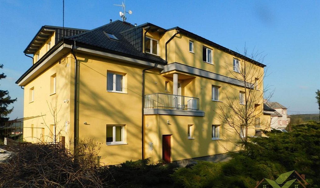 Pronájem bytu 1+kk 30 m², Spálené Poříčí – náhled fotky 11