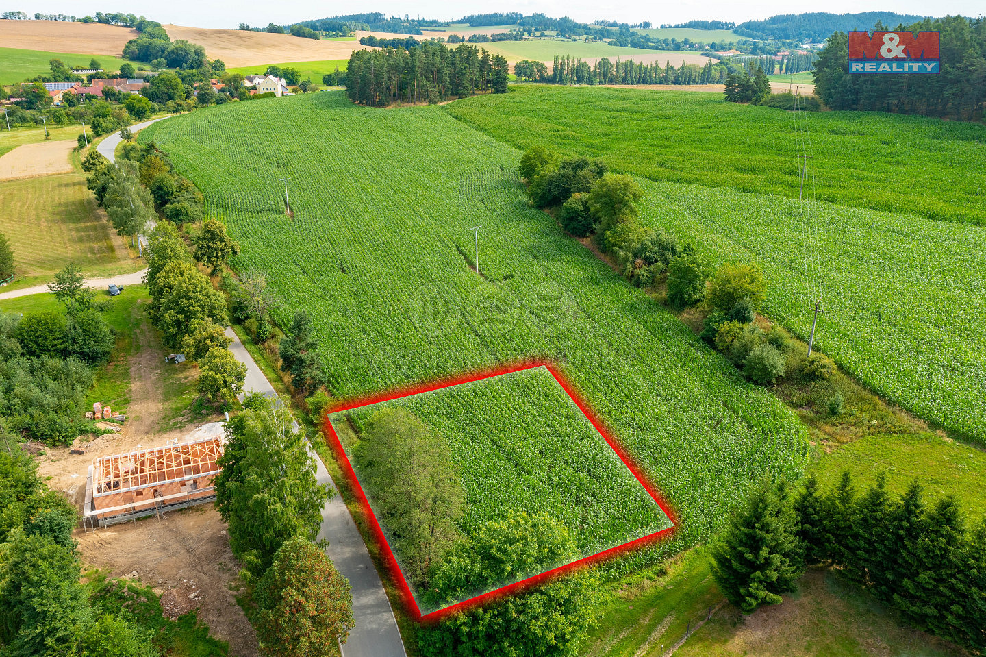 Prodej stavebního pozemku 1 200 m²