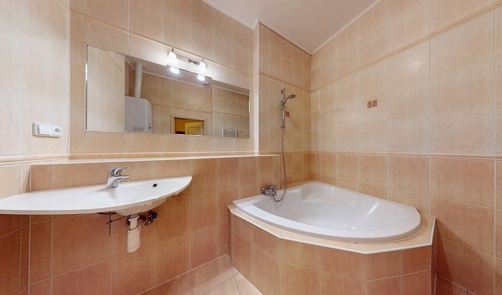 Prodej bytu 2+1 69 m², Karlovy Vary – náhled fotky 21