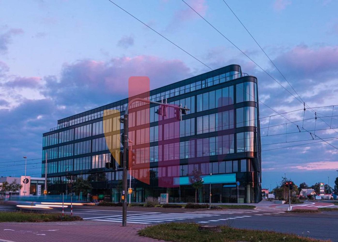 Pronájem kanceláře 702 m²