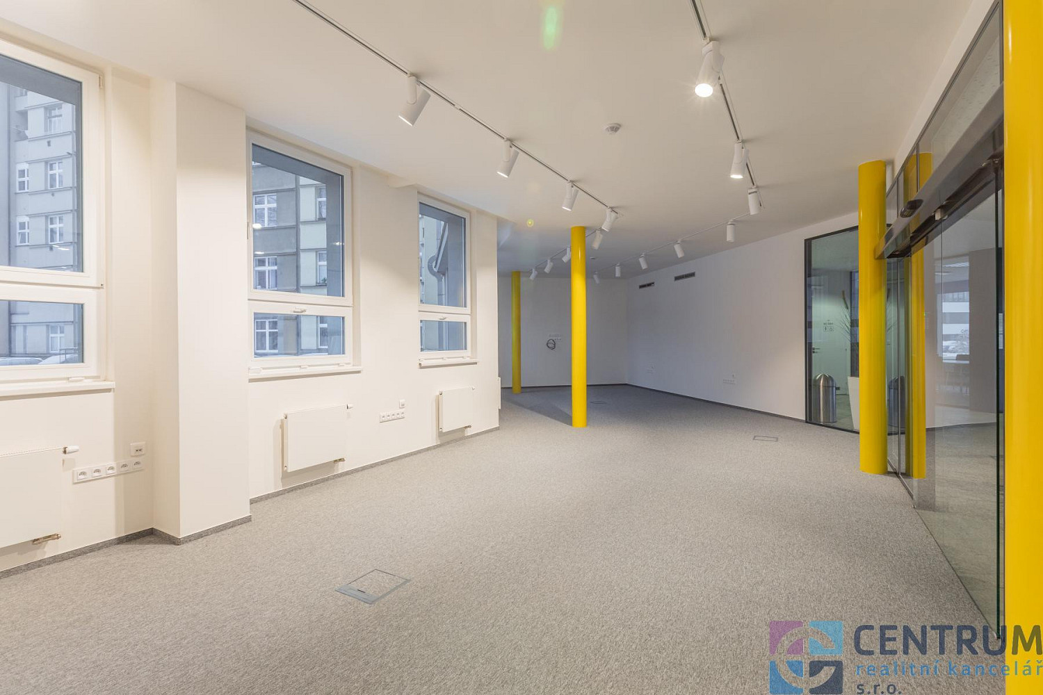 Pronájem kanceláře 66 m² – fotografie 4