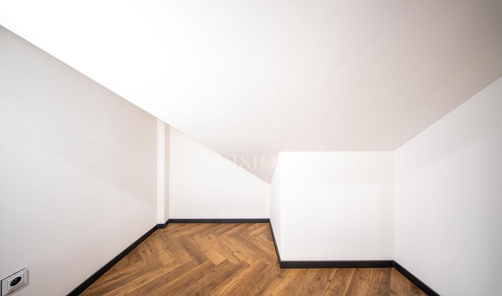 Prodej domu 272 m² s pozemkem 1 091 m², Kamenice – náhled fotky 37