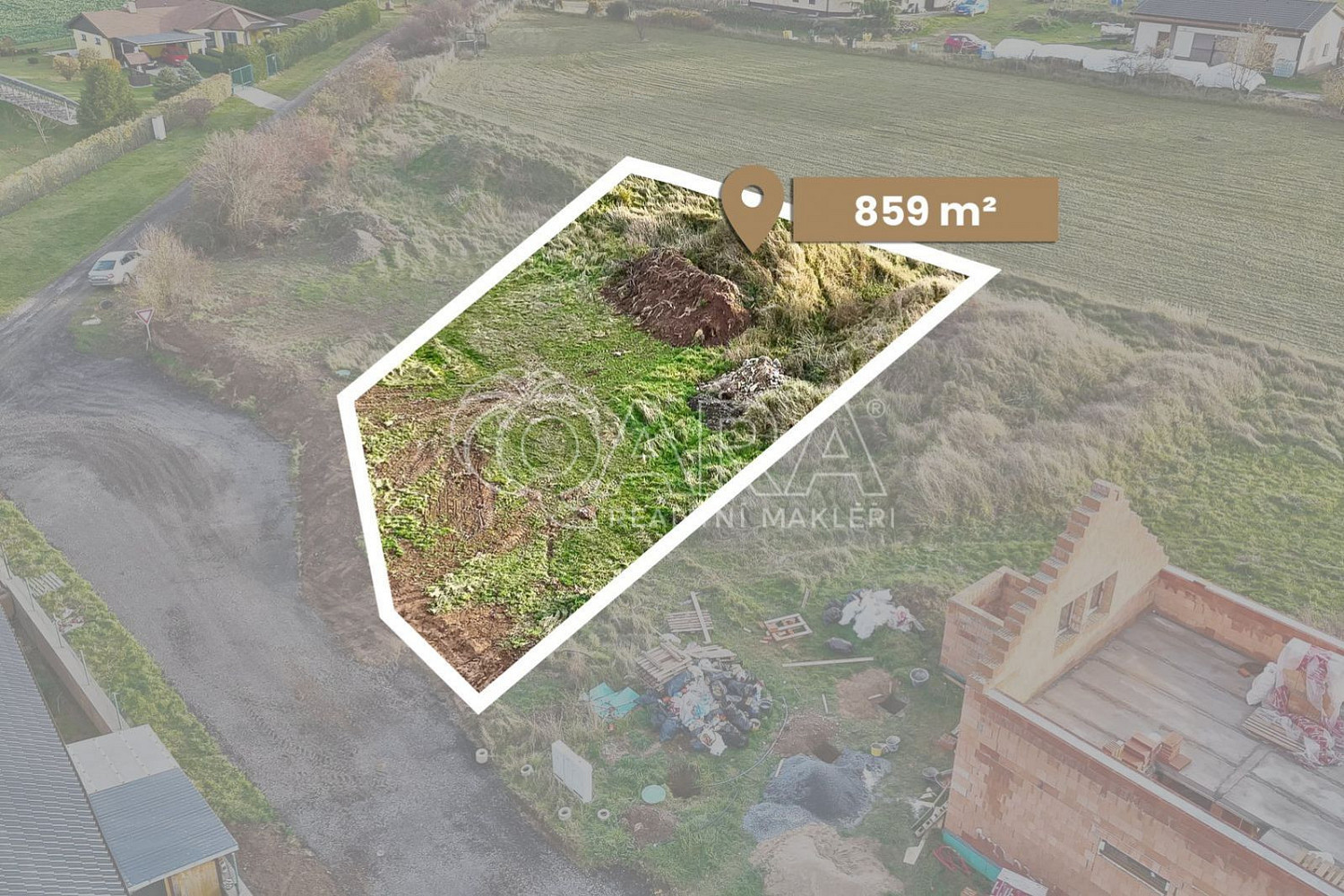 Prodej stavebního pozemku 859 m² — photo 3