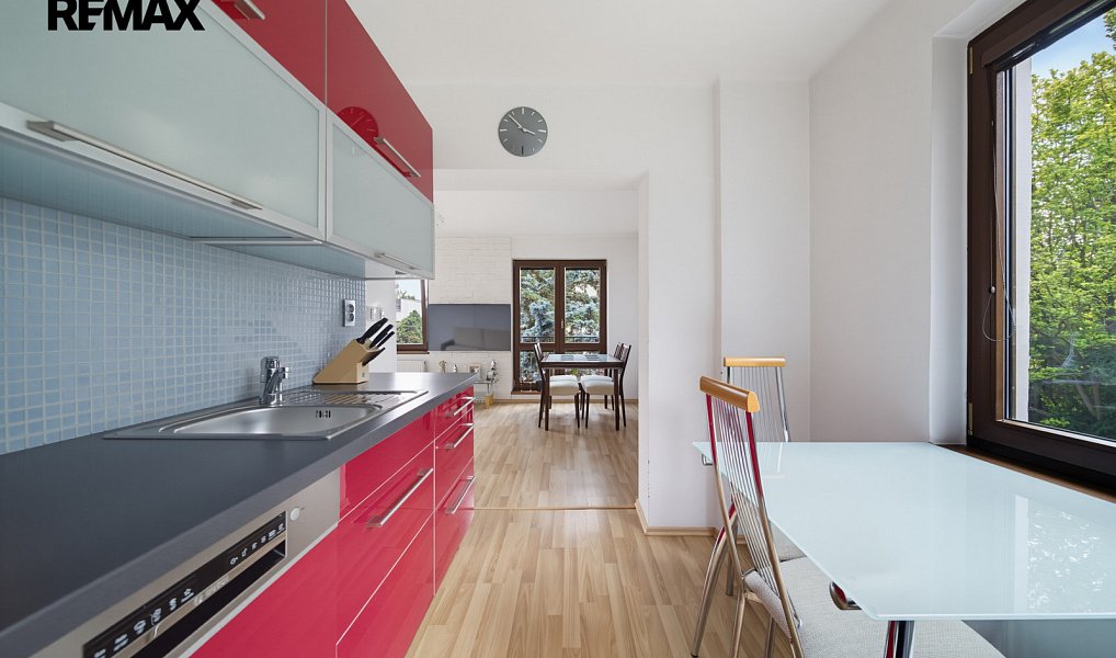 Prodej domu 209 m² s pozemkem 992 m², Praha – náhled fotky 9