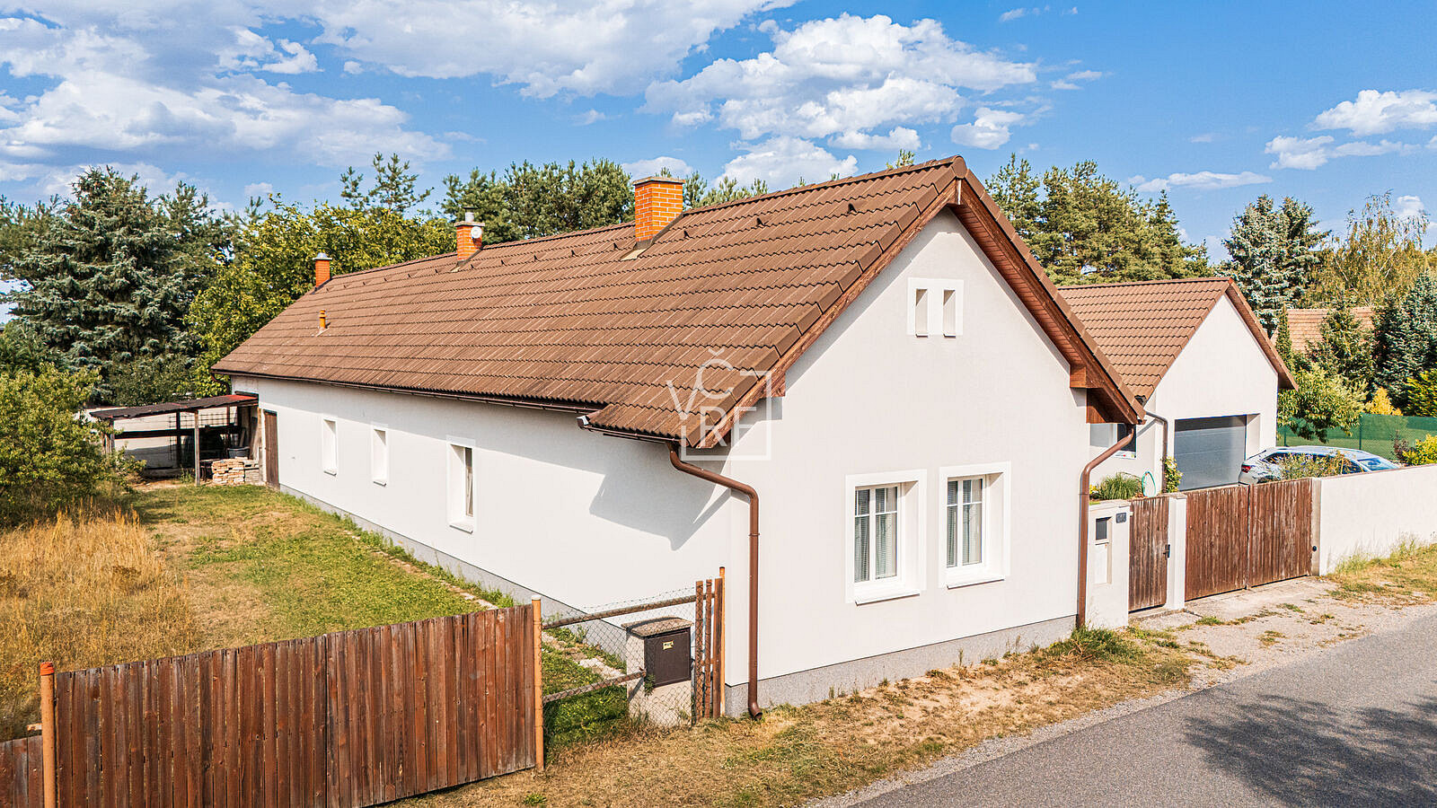 Prodej domu 170 m² s pozemkem 990 m² – fotografie 2