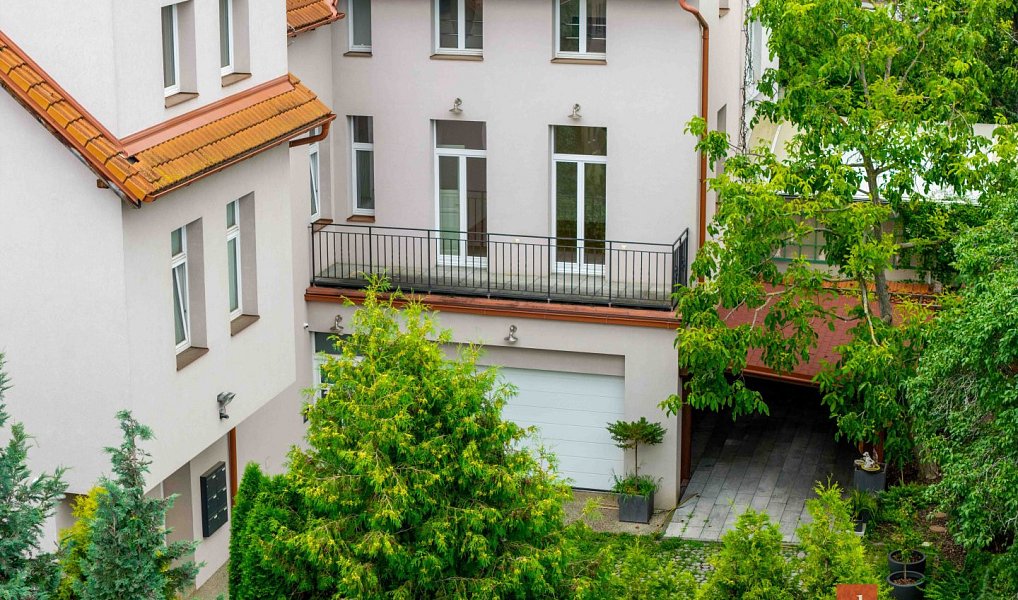 Prodej bytu 3+1 98 m², Praha – náhled fotky 3