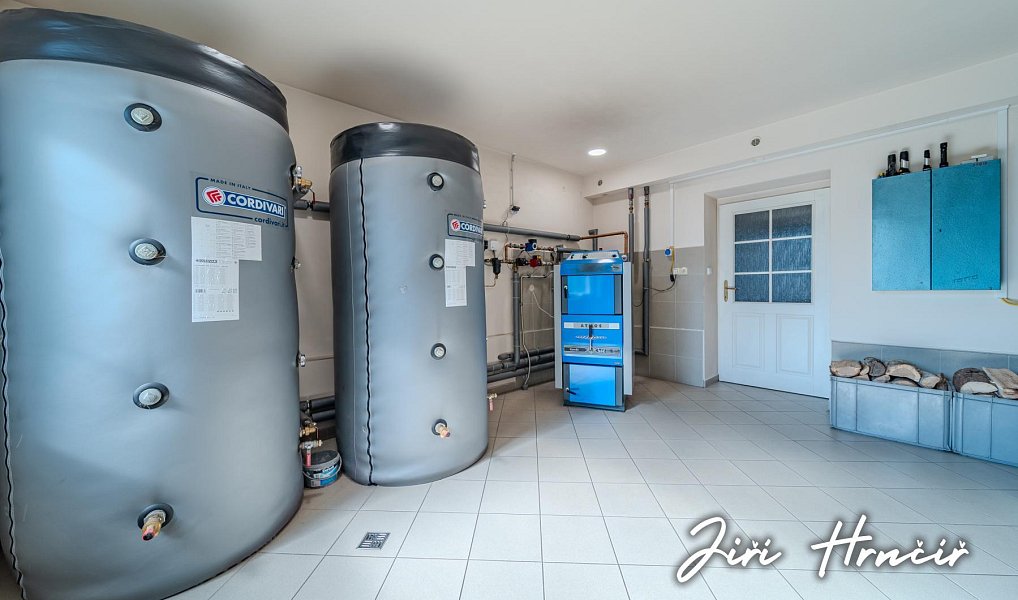 Prodej domu 197 m² s pozemkem 1 935 m², Dýšina – náhled fotky 29