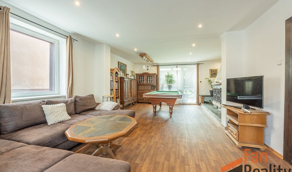 Prodej domu 235 m² s pozemkem 671 m², Braňany – náhled fotky 6