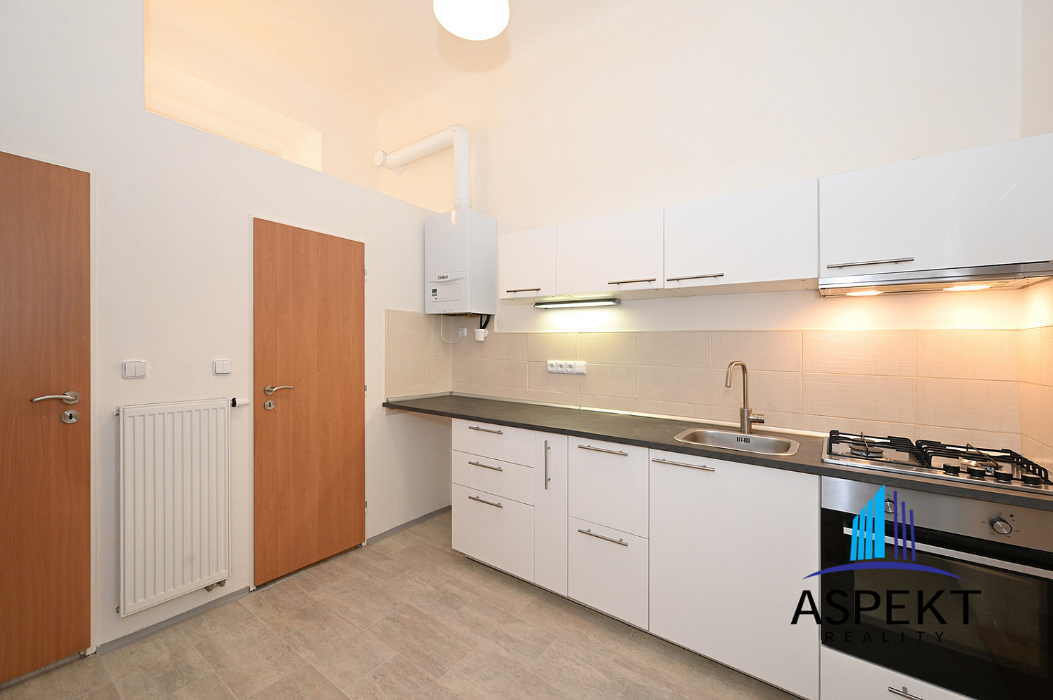 Pronájem bytu 2+1 65 m² — photo 2