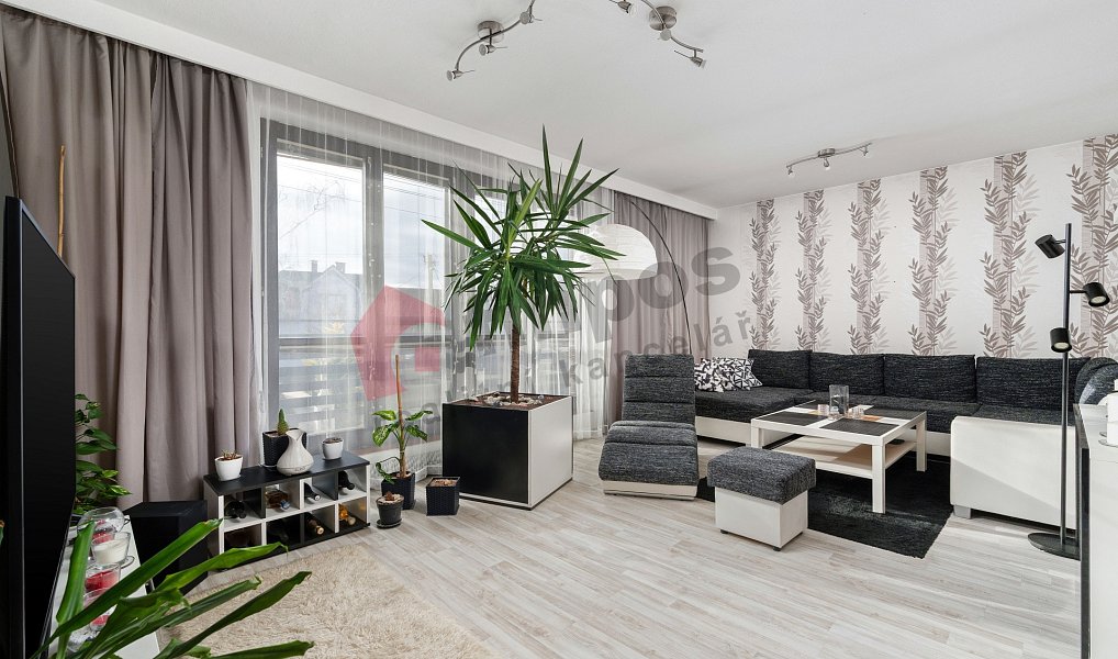Prodej domu 335 m² s pozemkem 542 m², Telnice – náhled fotky 2