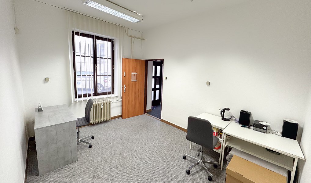 Pronájem kanceláře 12 m², Opava – fotka 1 z 7