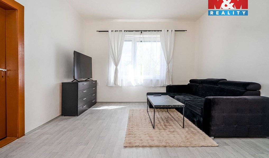 Prodej nájemního domu, činžáku 280 m², Dymokury – náhled fotky 16