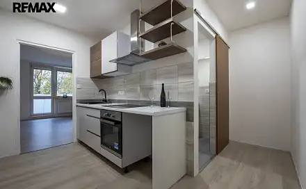 Pronájem bytu 1+1 34 m²