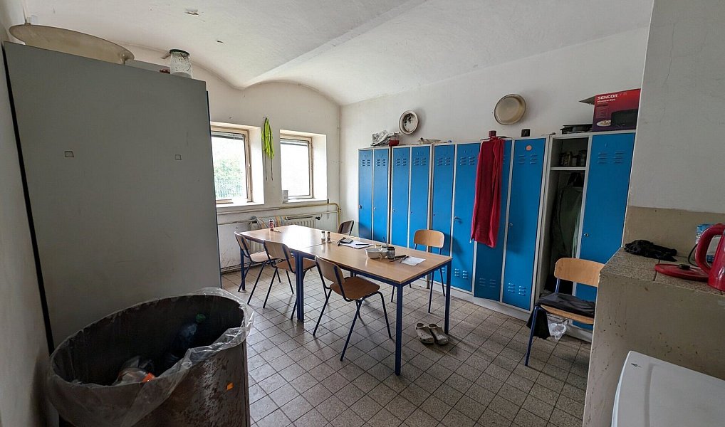 Prodej výrobních prostor 1 300 m², Chotyně – náhled fotky 15