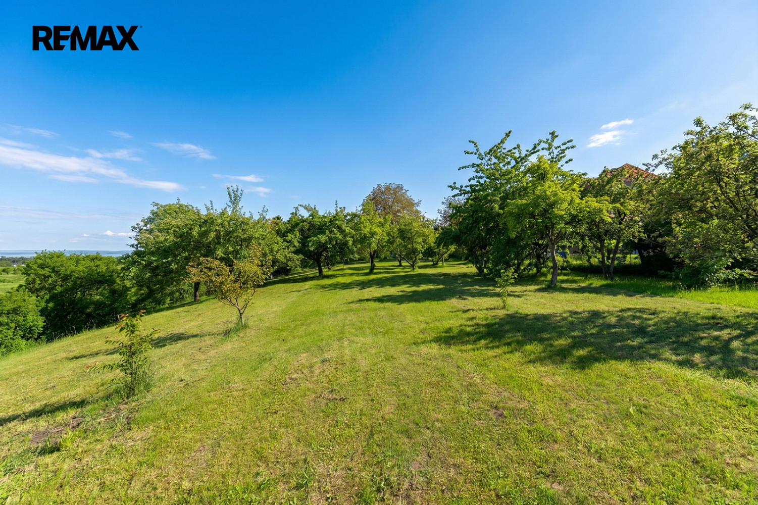 Prodej domu 225 m² s pozemkem 3 499 m² – pohled 2