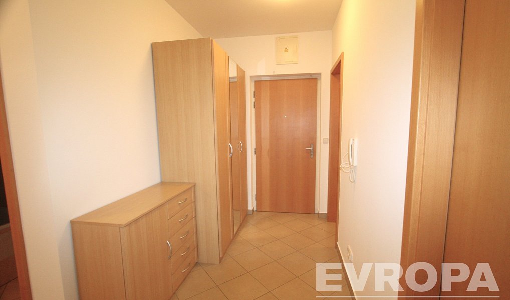 Pronájem bytu 2+kk 64 m², Praha – náhled fotky 8