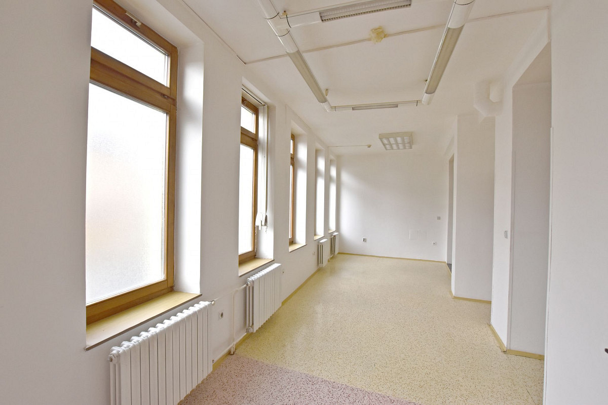 Pronájem obchodních prostor 72 m² – fotografie 5