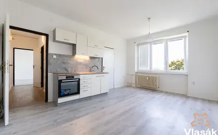 Pronájem bytu 3+kk 52 m², 1. máje, Most