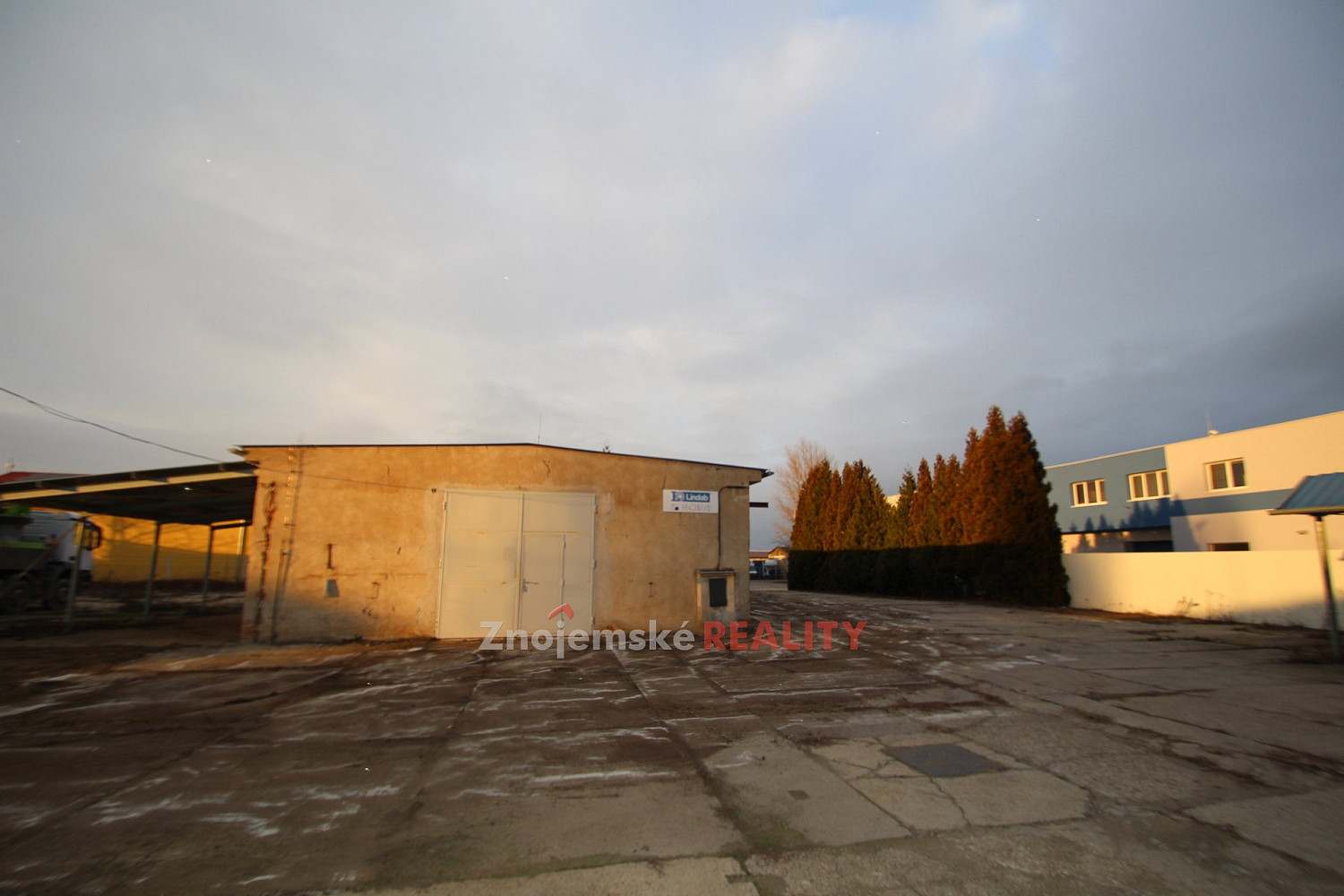 Pronájem skladovacích prostor 248 m² – pohled 2