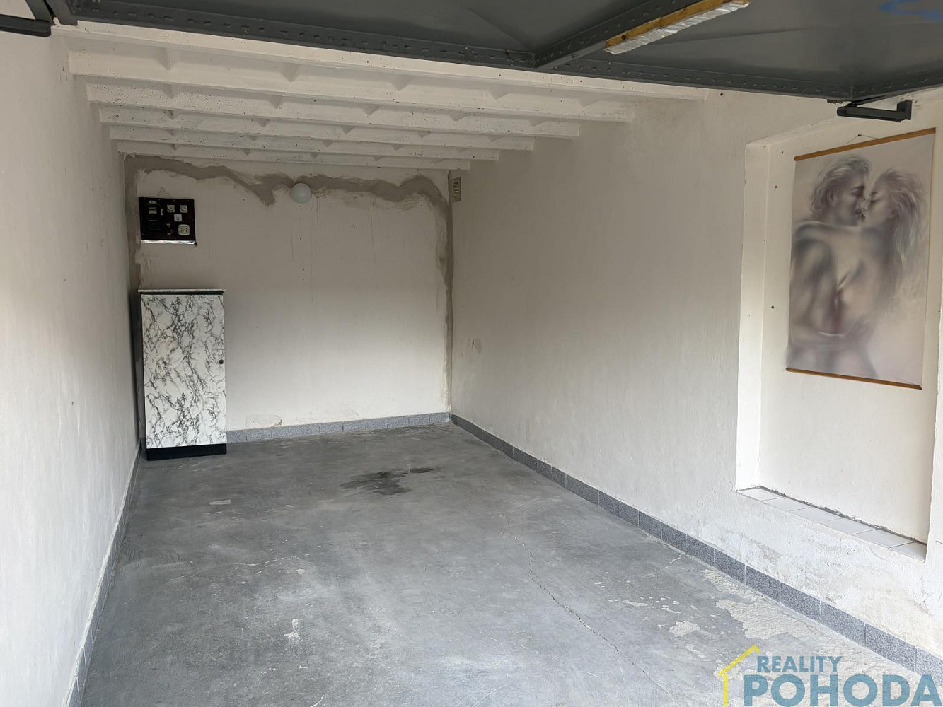 Prodej prostorné garáže 23 m2 v sídlišti družba ve vysokém mýtě — photo 5