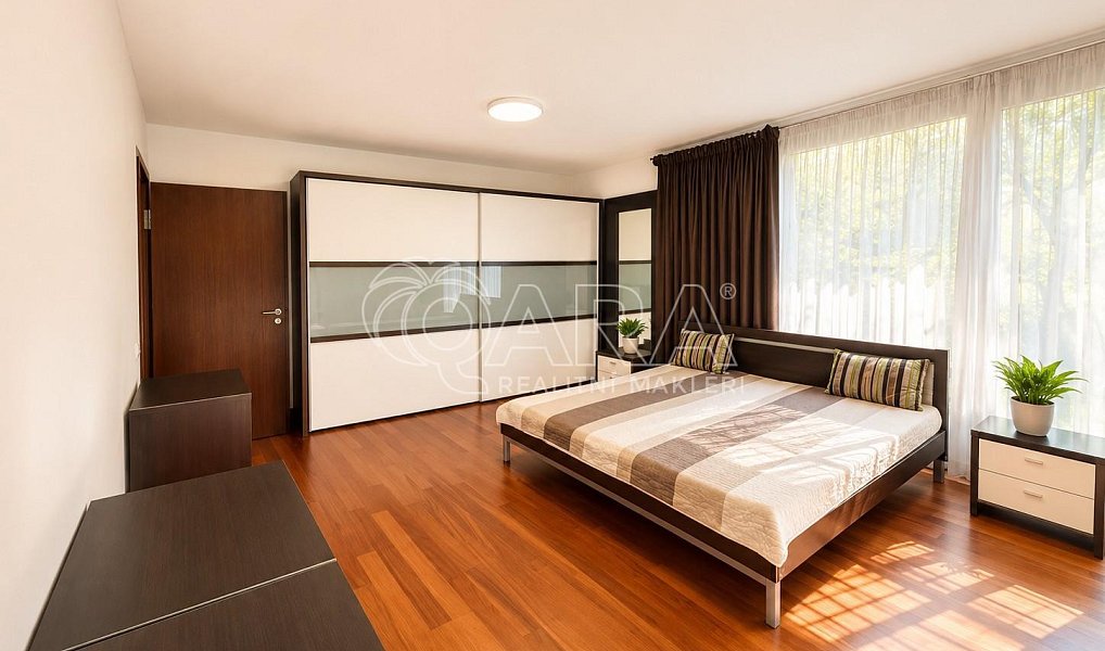 Prodej bytu 4+1 164 m², Praha – náhled fotky 20