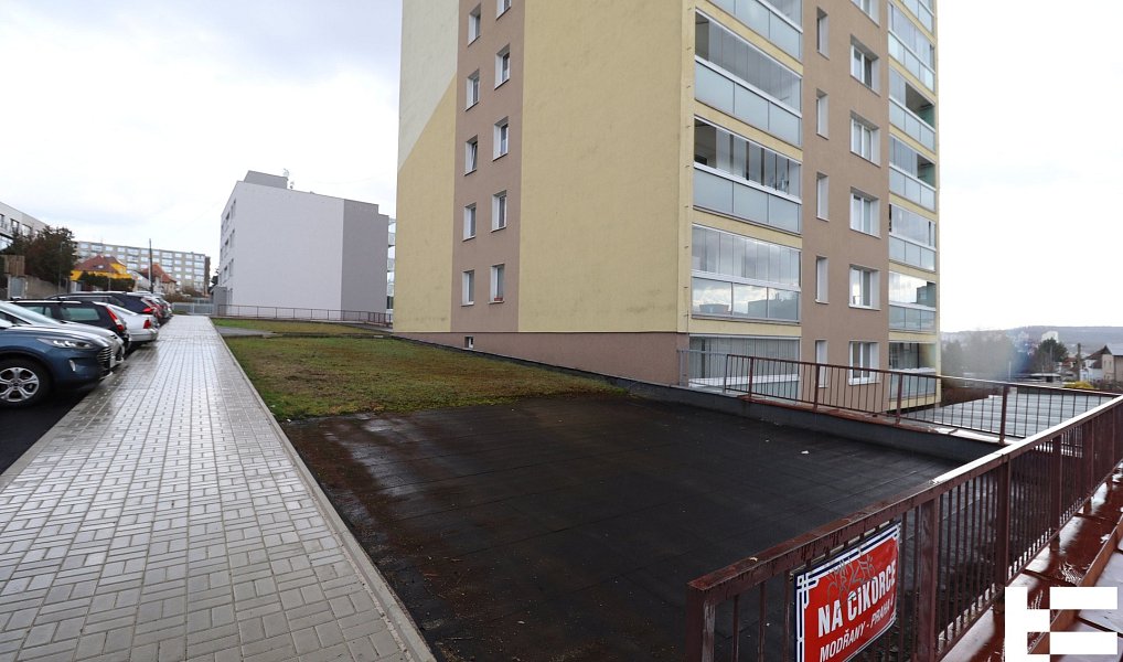 Soubor 32 podzemních parkovacích stání ul K otočce Praha Modřany, Praha – náhled fotky 11