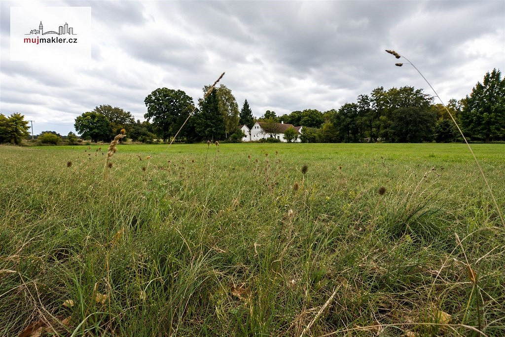 Prodej stavebního pozemku 2 845 m² – pohled 4