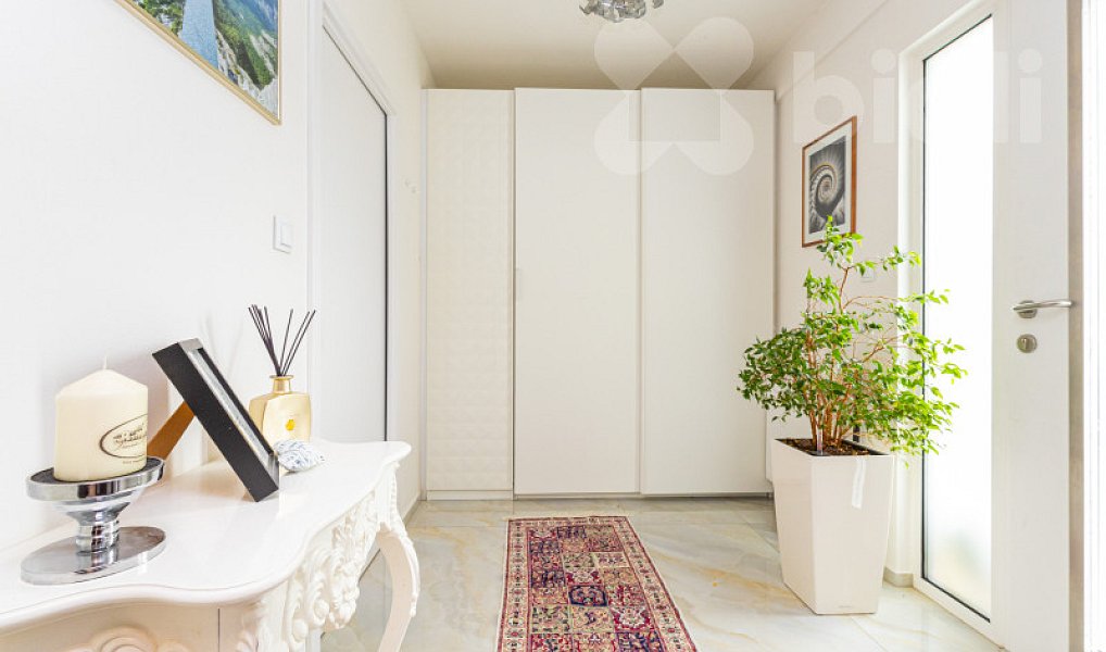 Prodej domu 205 m² s pozemkem 809 m², Jesenice – náhled fotky 10