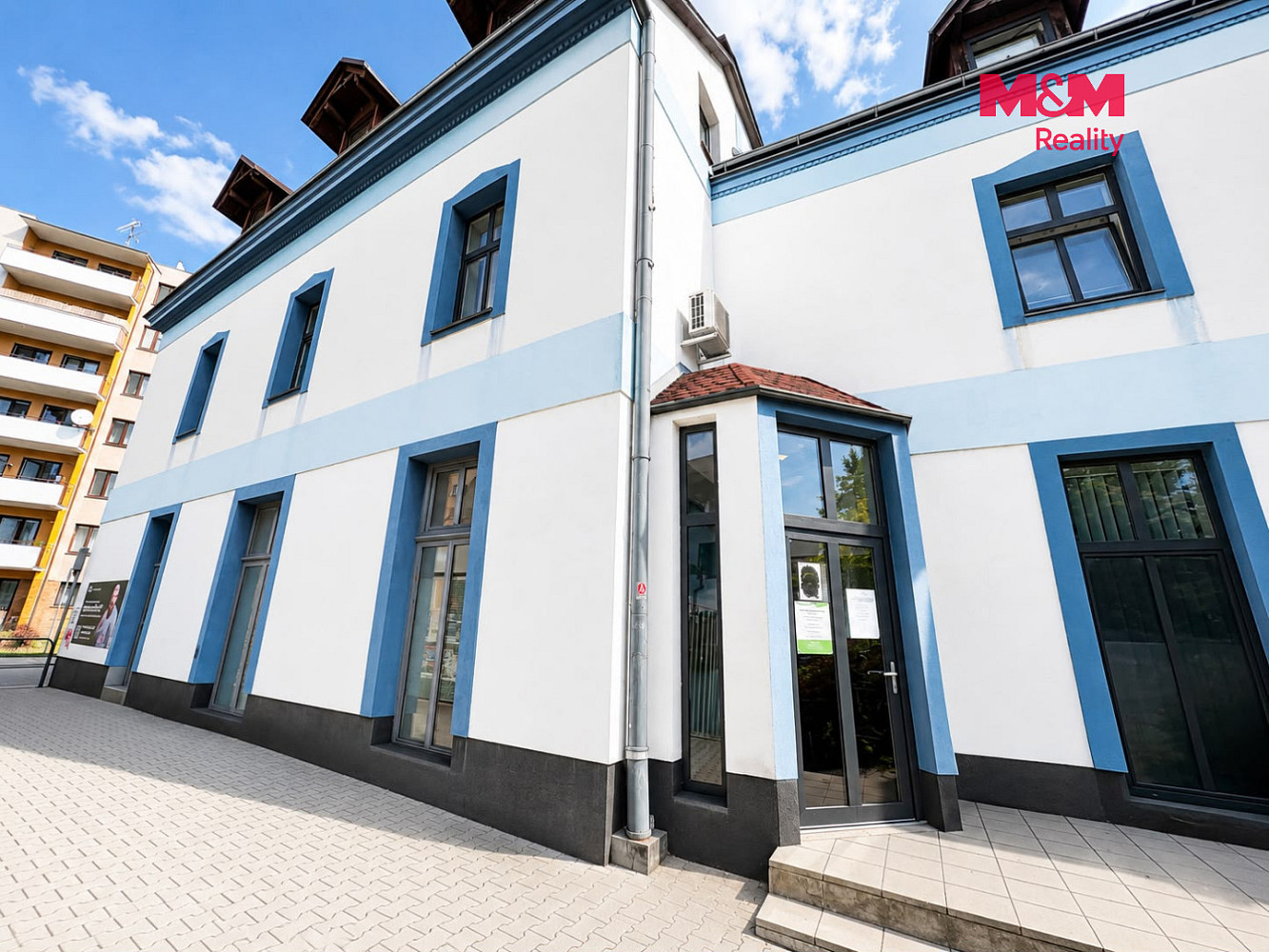 Pronájem obchodních prostor 110 m² – fotografie 3