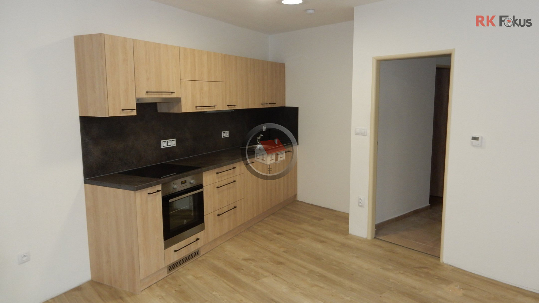 Pronájem bytu 2+kk 63 m² – fotografie 2