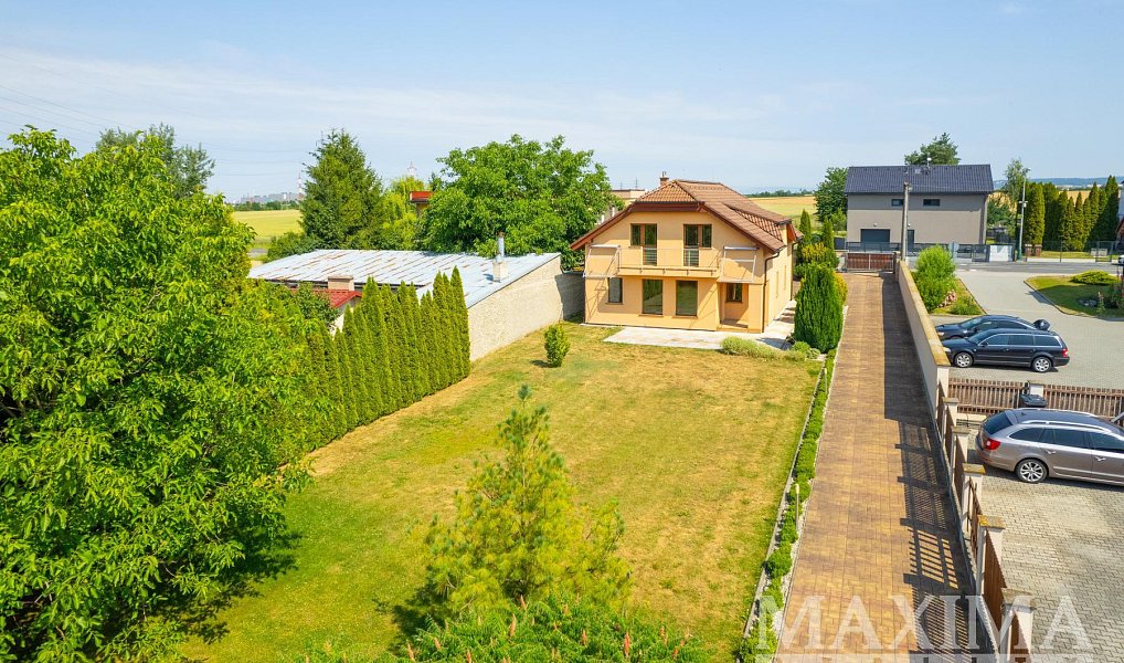 Prodej domu 178 m² s pozemkem 740 m², Velký Týnec – náhled fotky 2